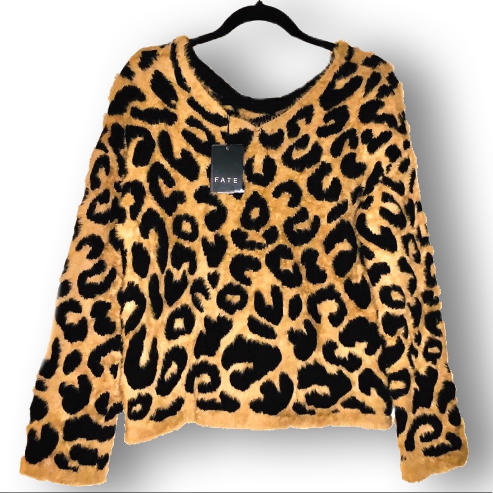 FATE fuzzy leopard print sweater❤️